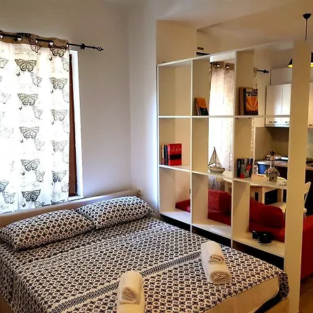 Apartment Omar Real Estate Tirana