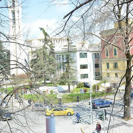Omar Real Estate Tirana
