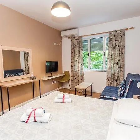 Omar Real Estate Apartment *