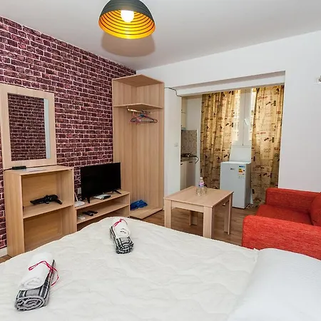 Omar Real Estate * Tirana